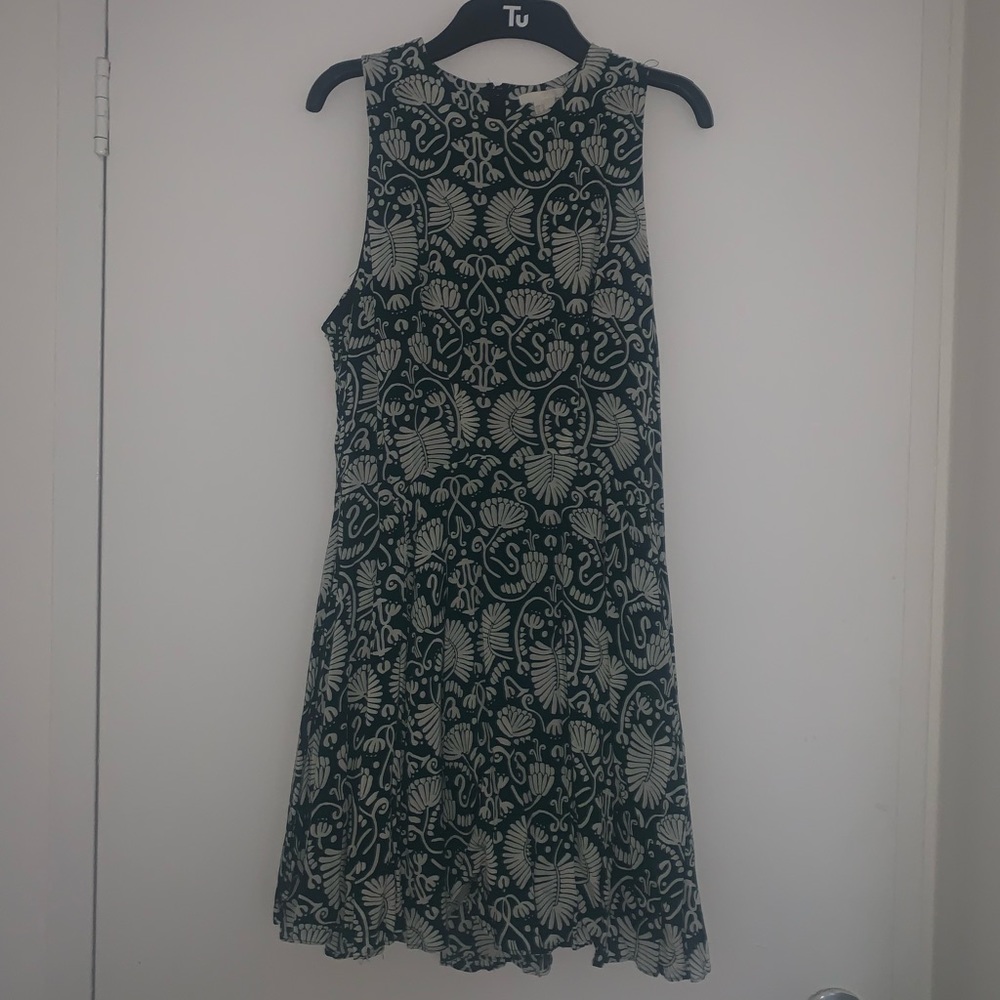 H&M green and white print dress